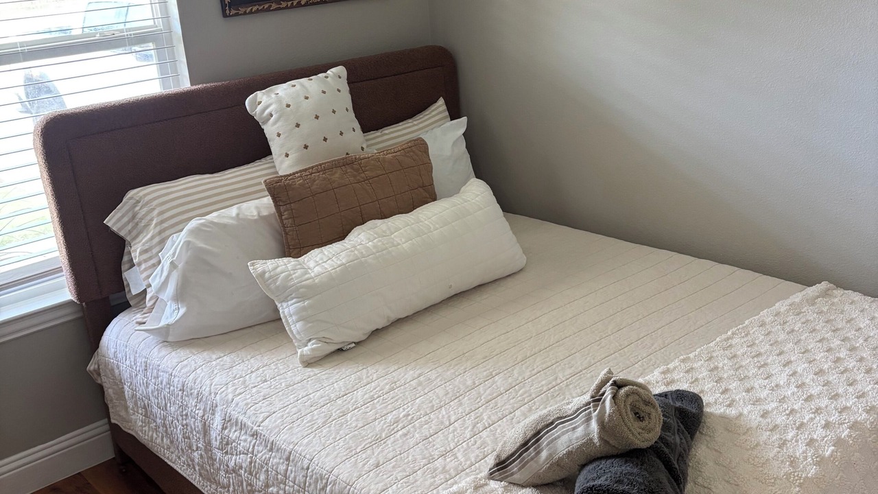 Photo of Bedroom in Oak Cliff