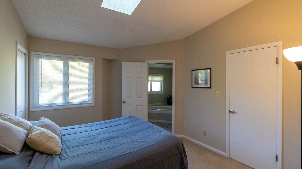 Photo of Bedroom in Saratoga Springs