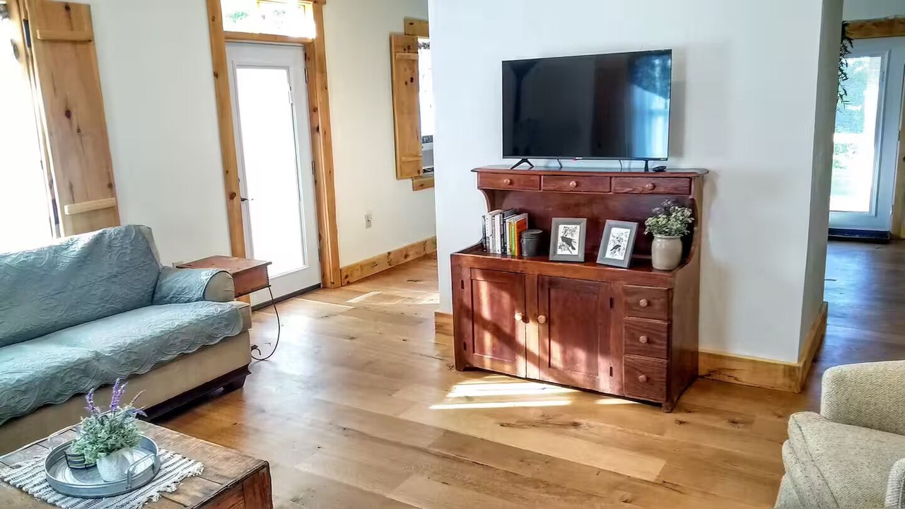 Photo of Livingroom in Seneca