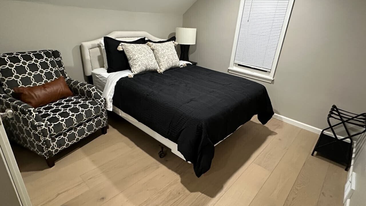 Photo of Bedroom in Orchard Park