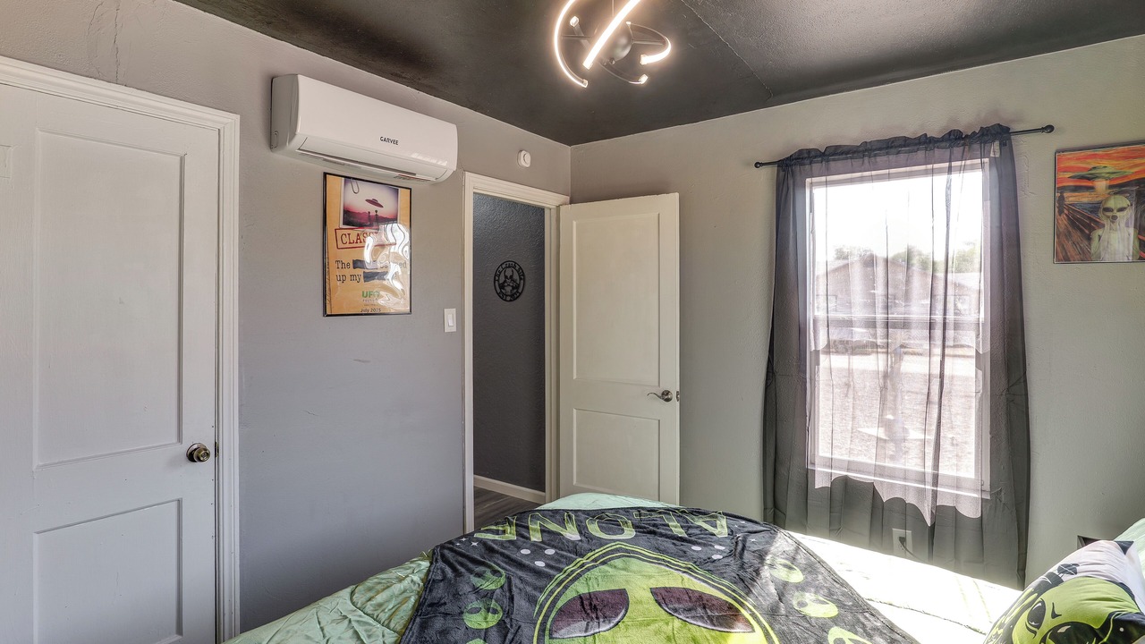 Photo of Bedroom in Roswell