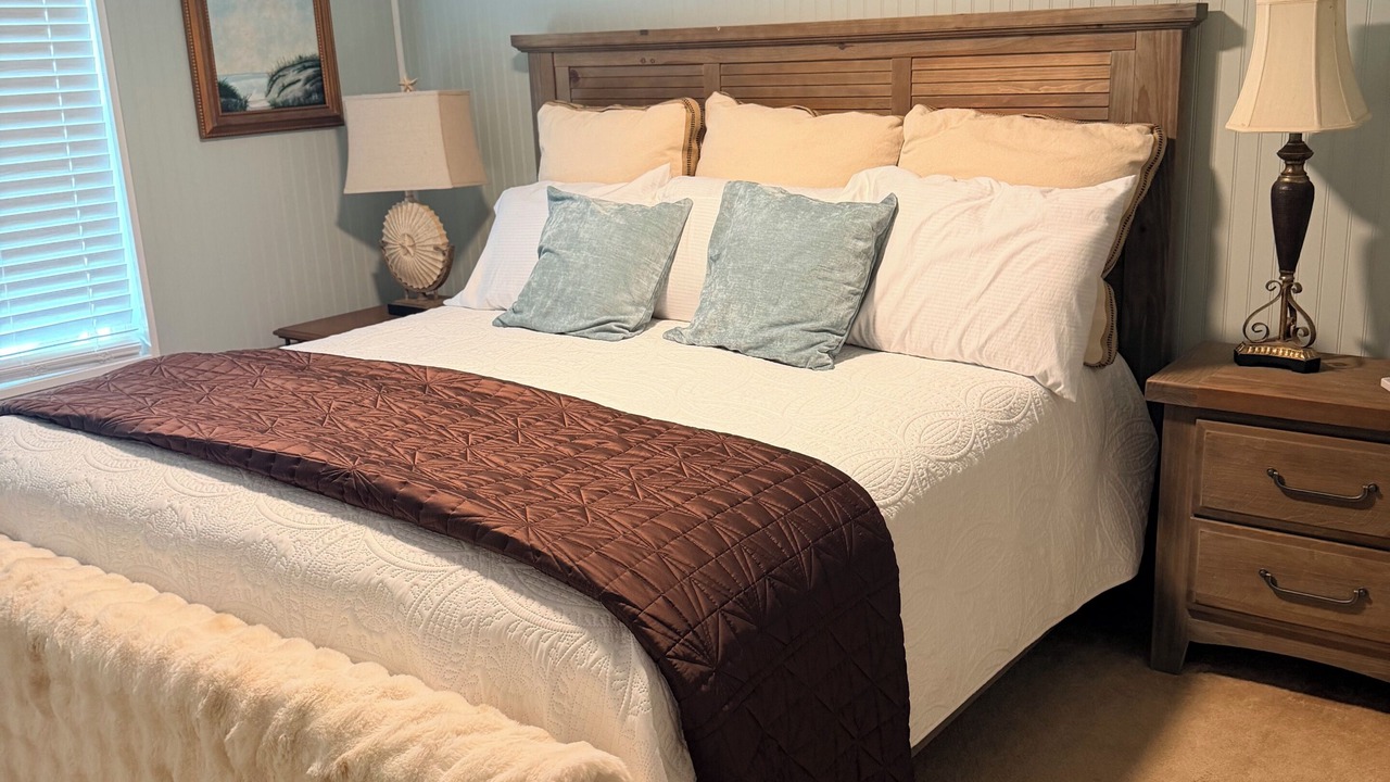 Photo of Bedroom in Shellman Bluff