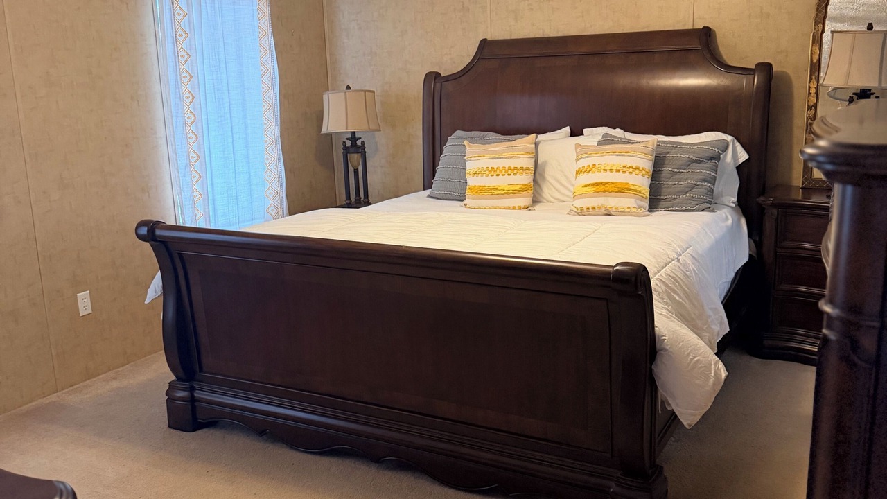 Photo of Bedroom in Shellman Bluff