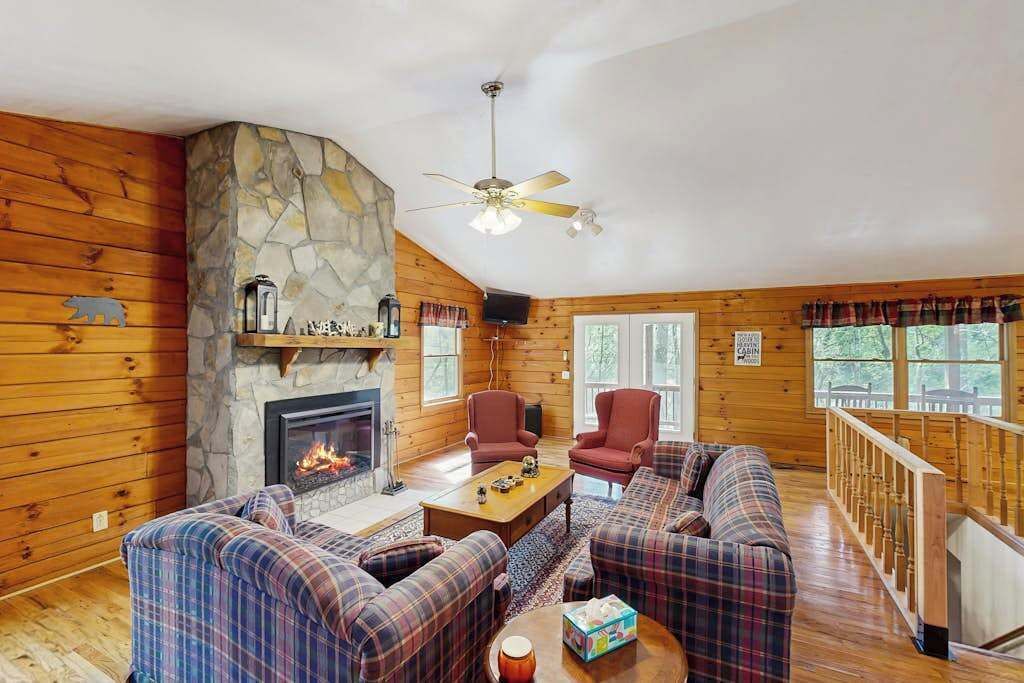 Photo of Livingroom in Rabun Gap