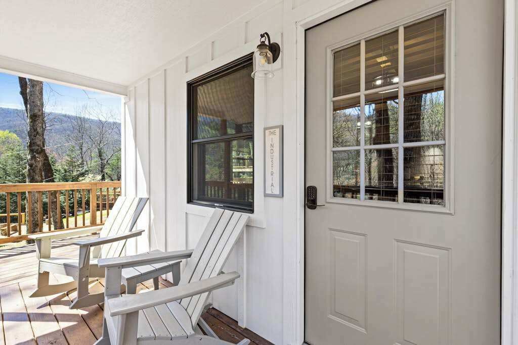 Photo of Patio Balcony in Blairsville