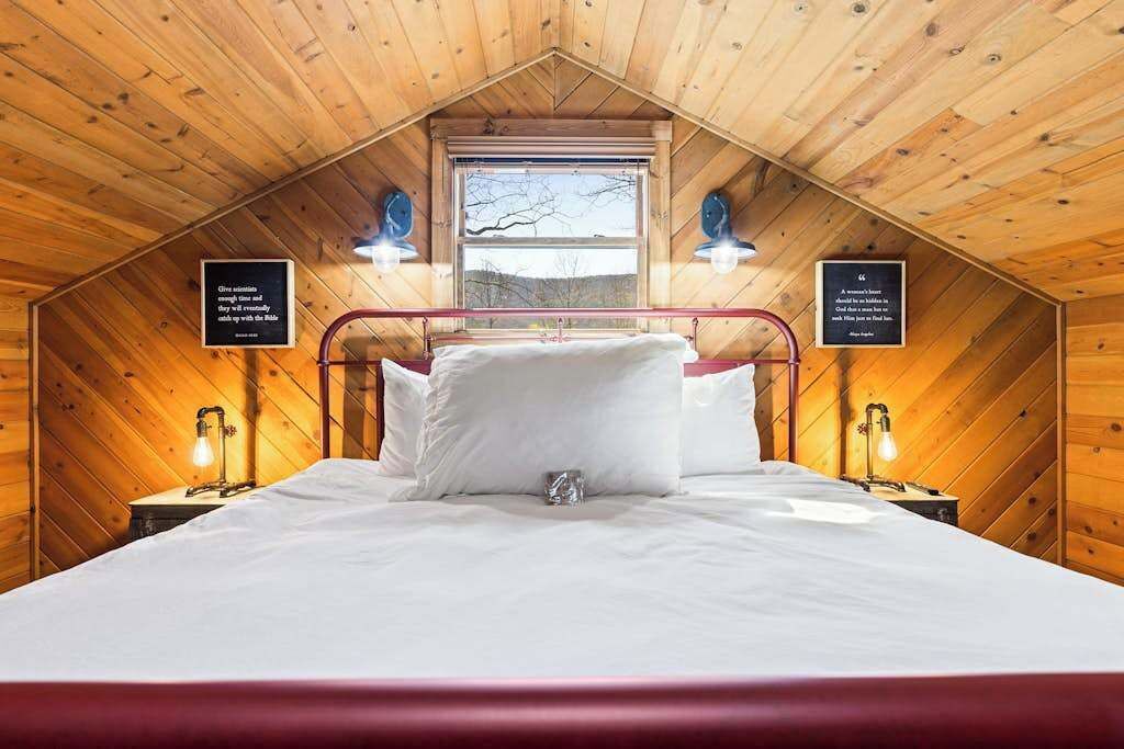 Photo of Bedroom in Blairsville