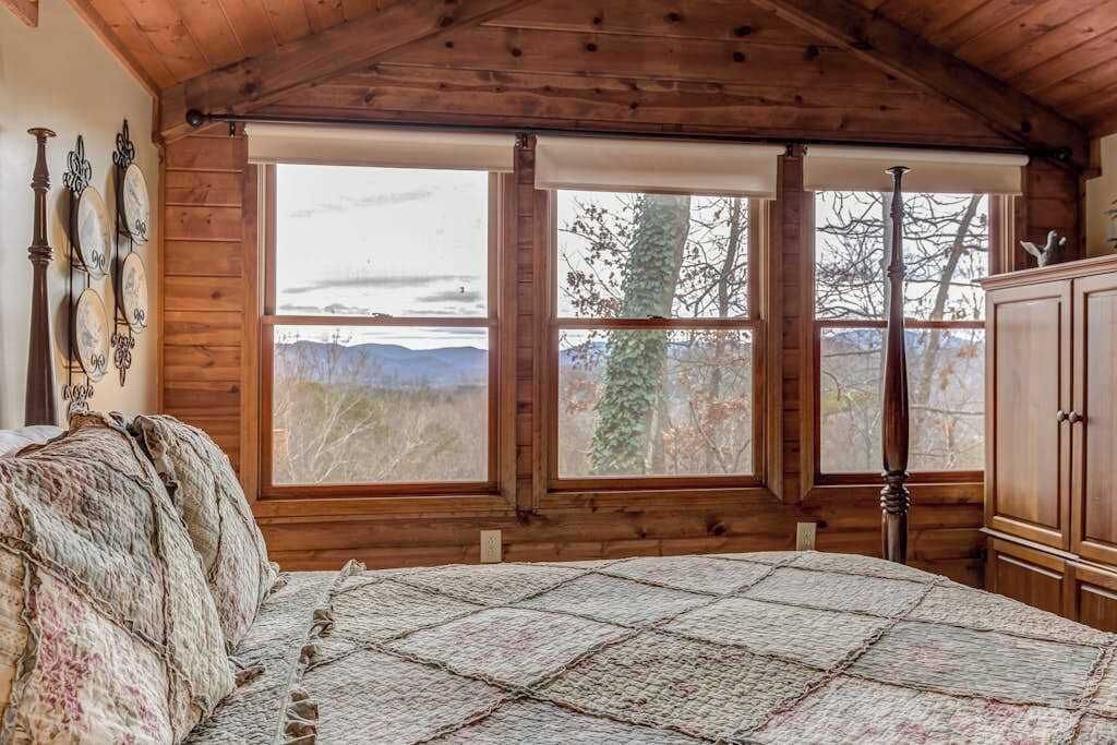 Photo of Bedroom in Blairsville