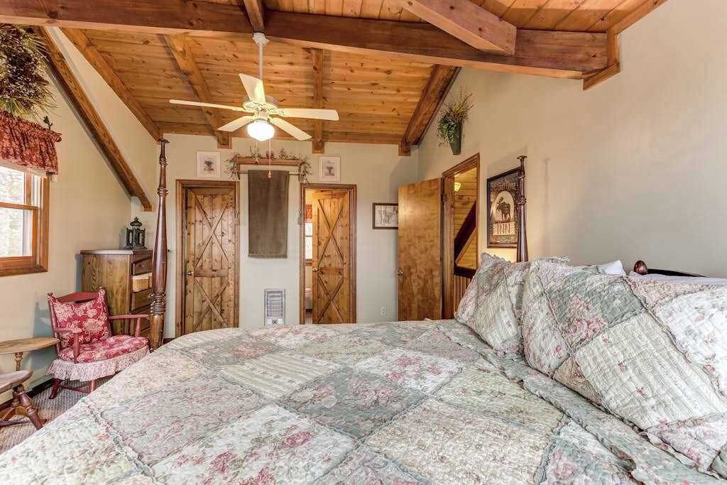Photo of Bedroom in Blairsville