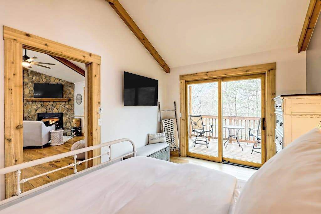 Photo of Bedroom in Blairsville