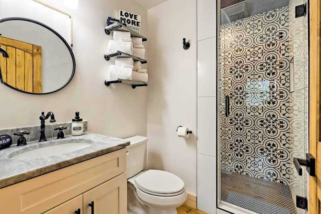 Photo of Bathroom in Blairsville
