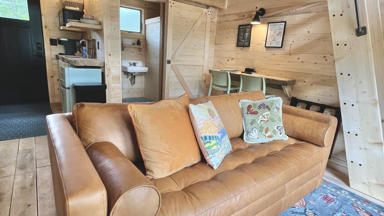 Photo of Livingroom in Sandy Point
