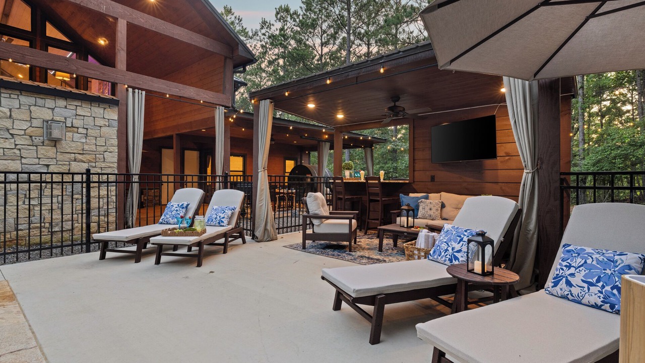 Photo of Patio Balcony in Hochatown
