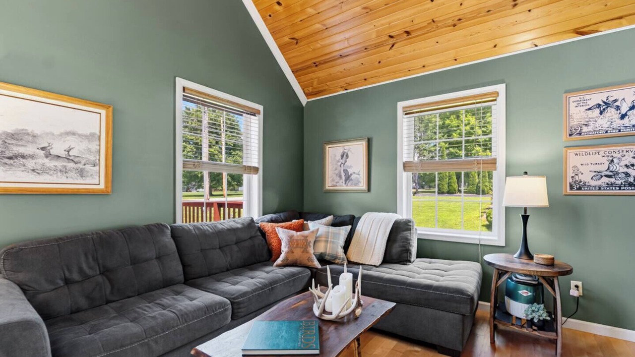 Photo of Livingroom in Westford