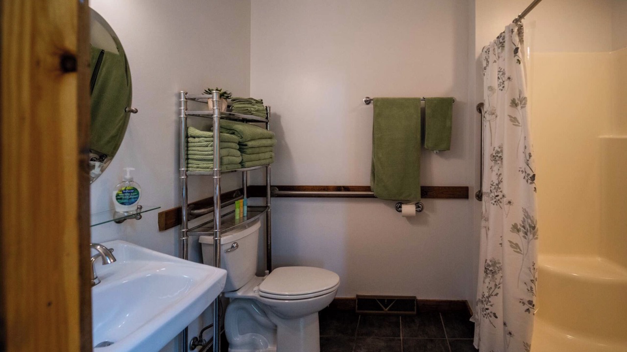 Photo of Bathroom in Farmdale