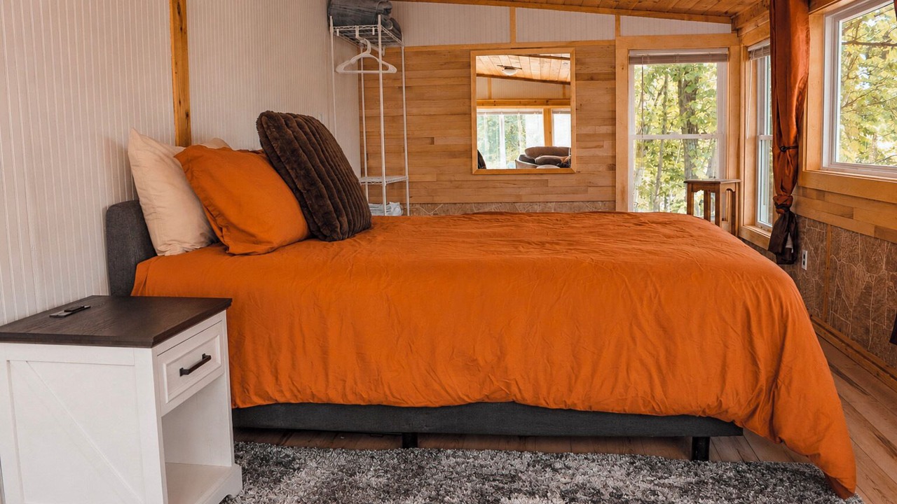 Photo of Bedroom in Weeks Mills