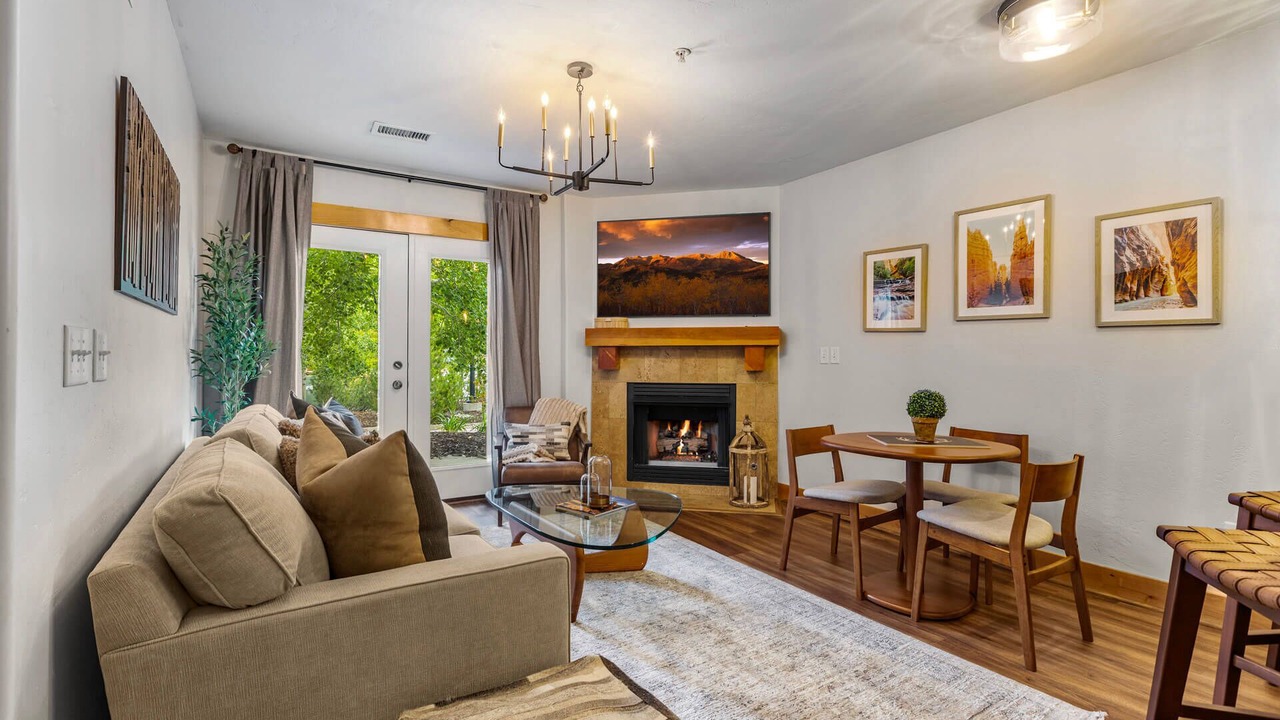 Photo of Livingroom in Bear Hollow Village