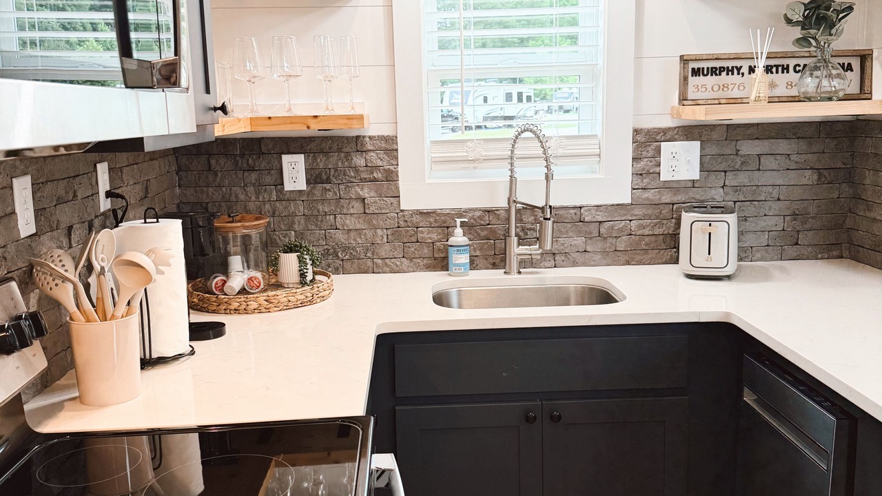 Photo of Kitchen in Marble