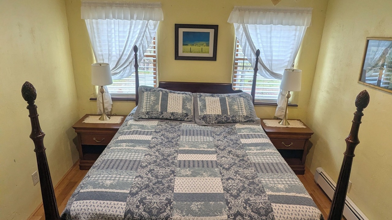 Photo of Bedroom in Hammondsport
