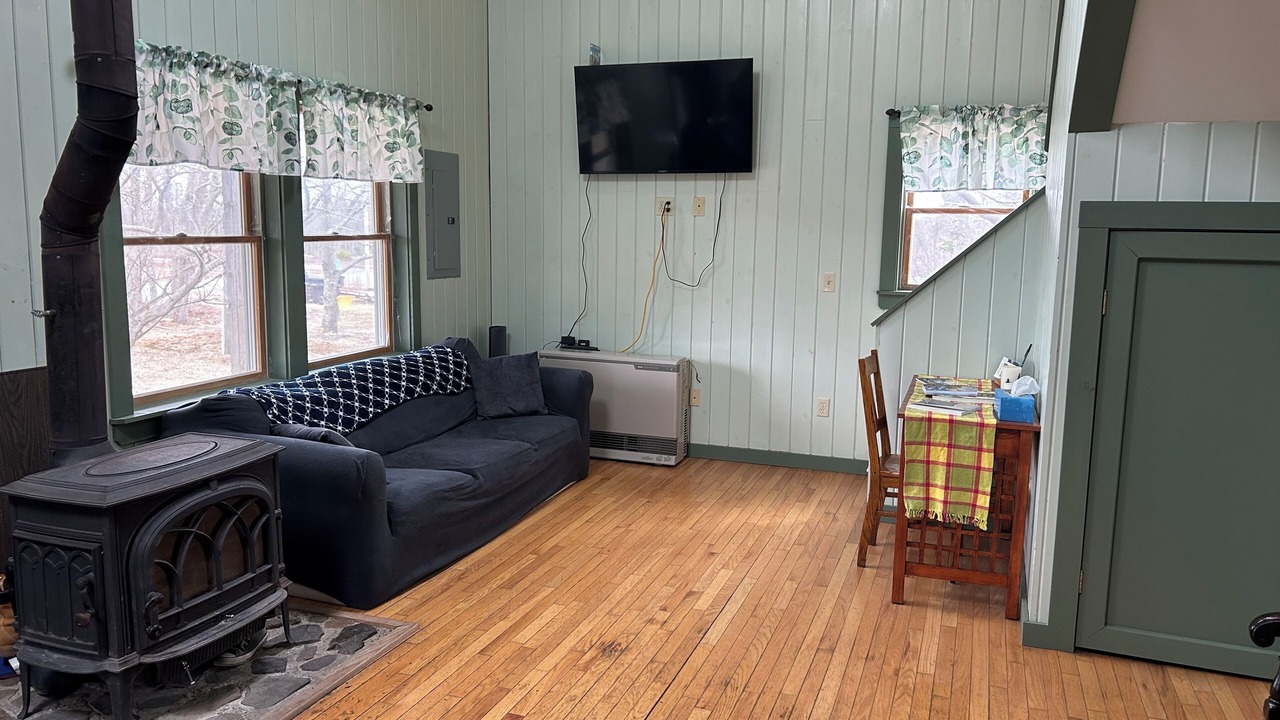 Photo of Livingroom in Brooksville