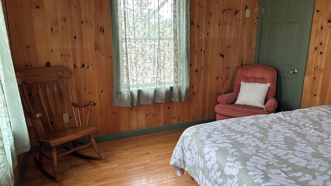 Photo of Bedroom in Brooksville