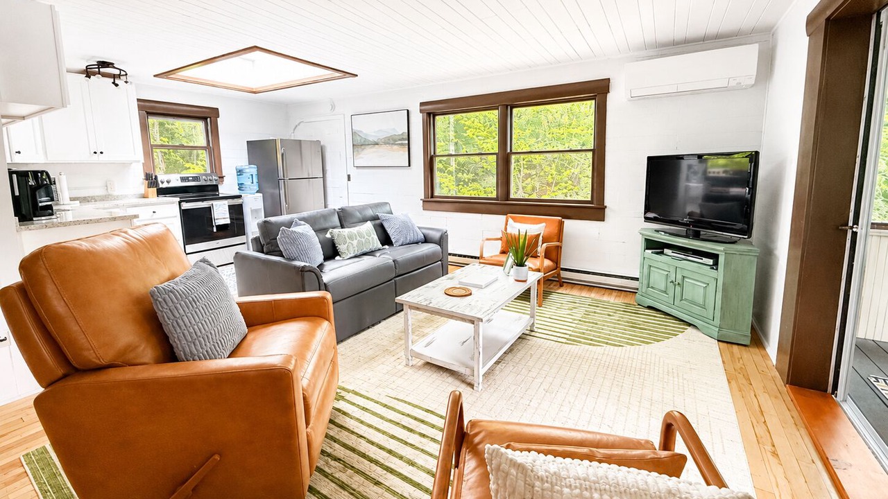 Photo of Livingroom in Lucerne-in-Maine