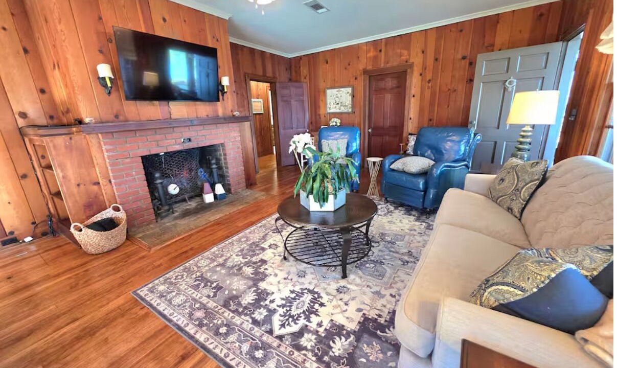 Photo of Livingroom in Shreveport