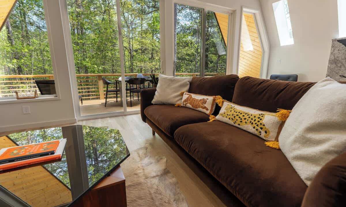 Photo of Livingroom in Young Harris