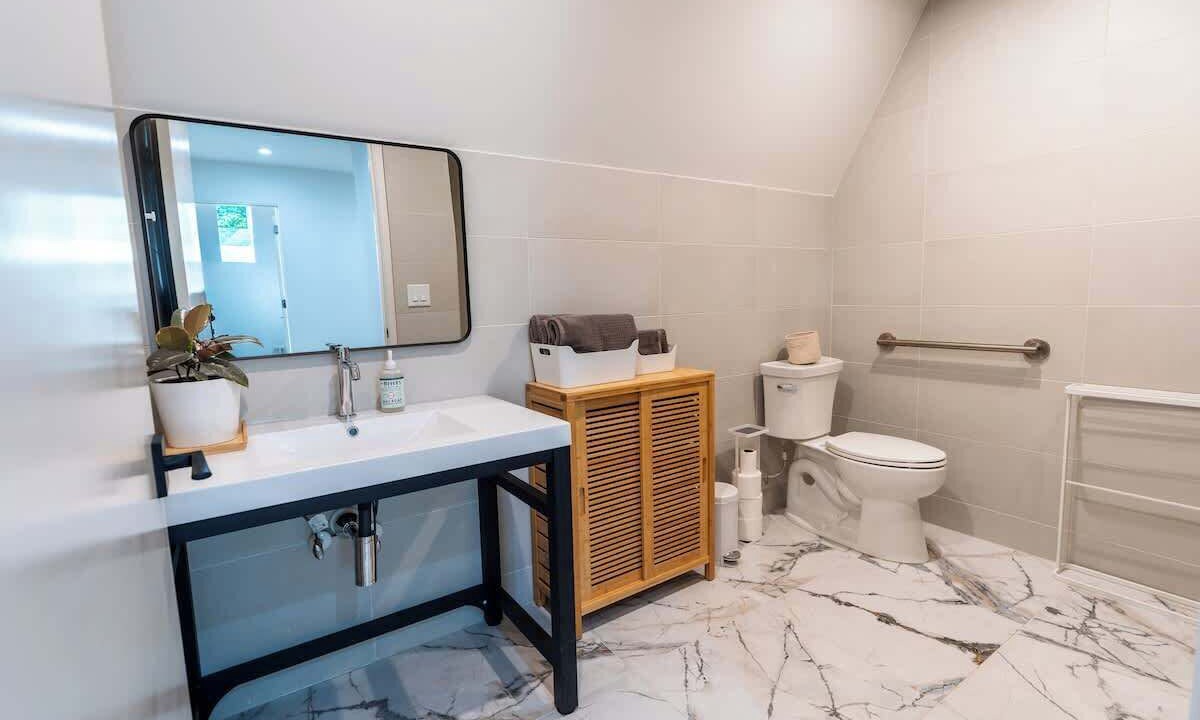 Photo of Bathroom in Young Harris