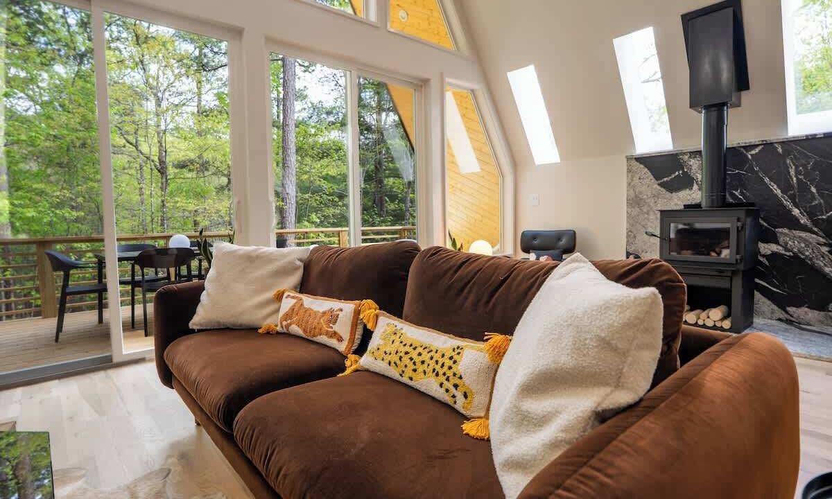 Photo of Livingroom in Young Harris
