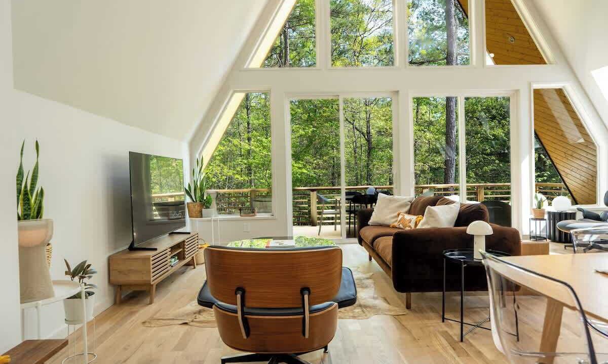 Photo of Livingroom in Young Harris