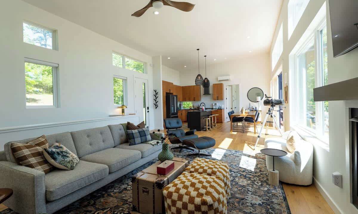 Photo of Livingroom in Young Harris