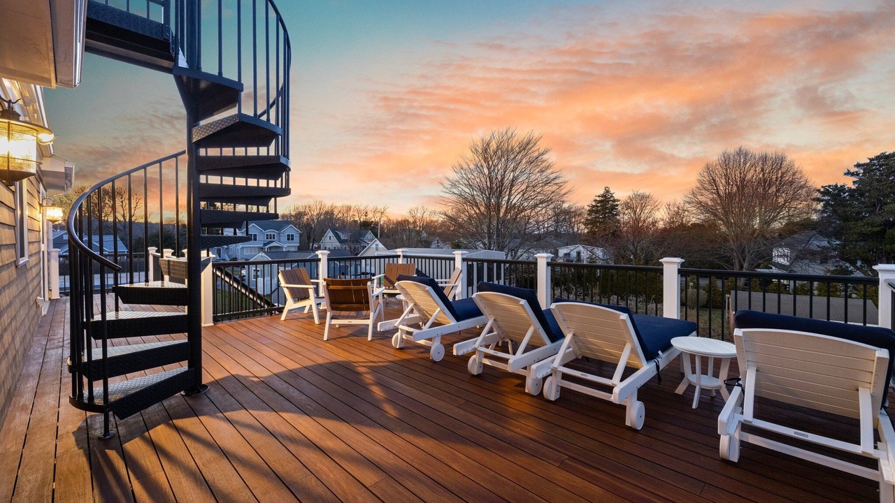 Photo of Patio Balcony in Narragansett Pier