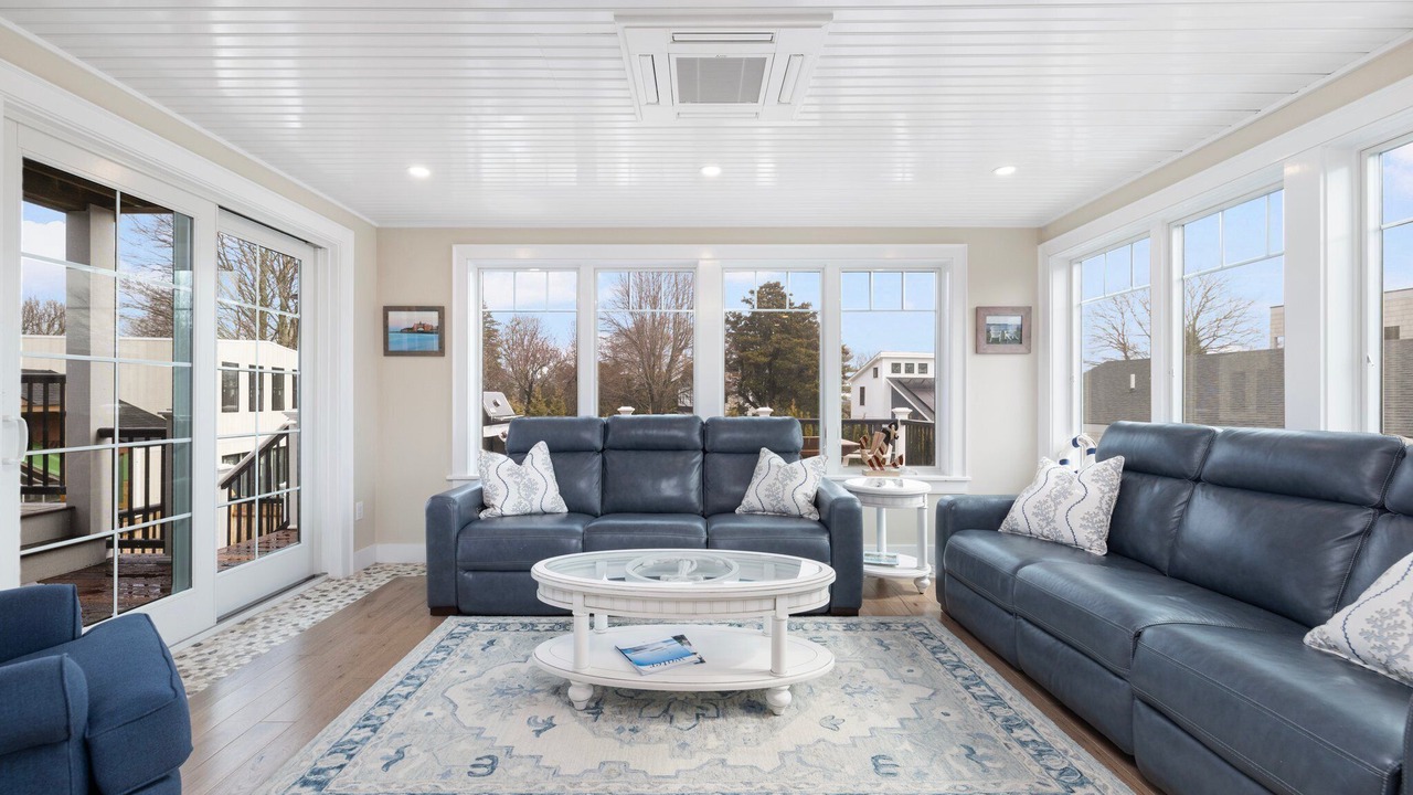 Photo of Livingroom in Narragansett Pier