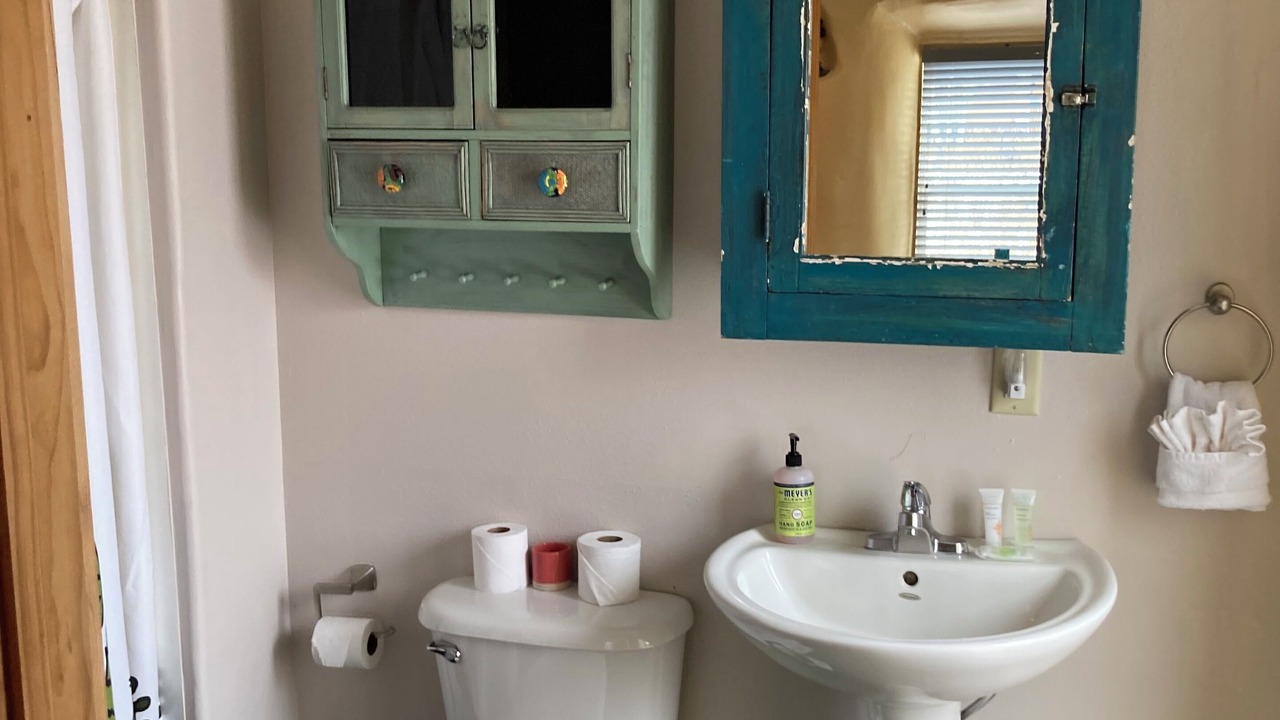 Photo of Bathroom in Summit Cove