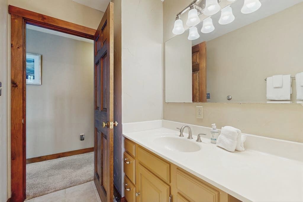 Photo of Bathroom in Center Conway