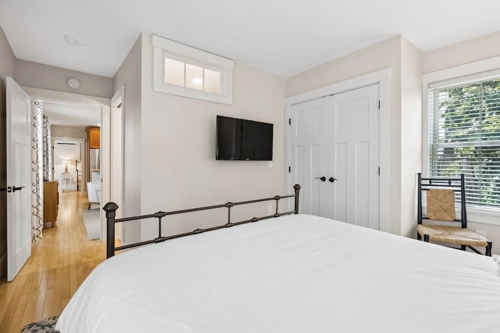 Photo of Bedroom in West End