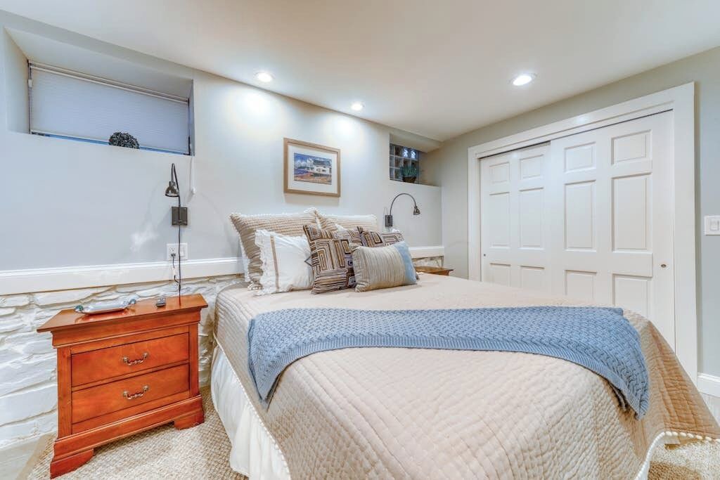Photo of Bedroom in East Bayside