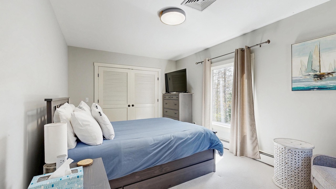 Photo of Bedroom in Cumberland Foreside