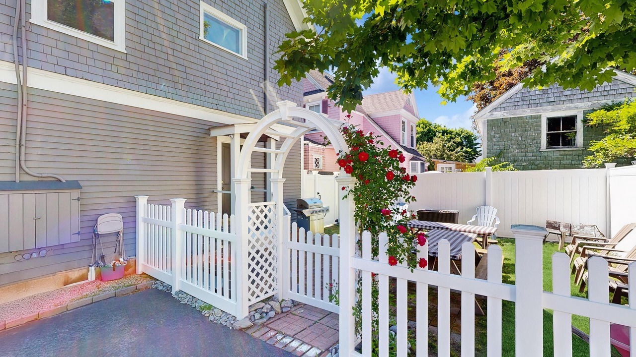 Photo of Patio Balcony in Kennebunkport