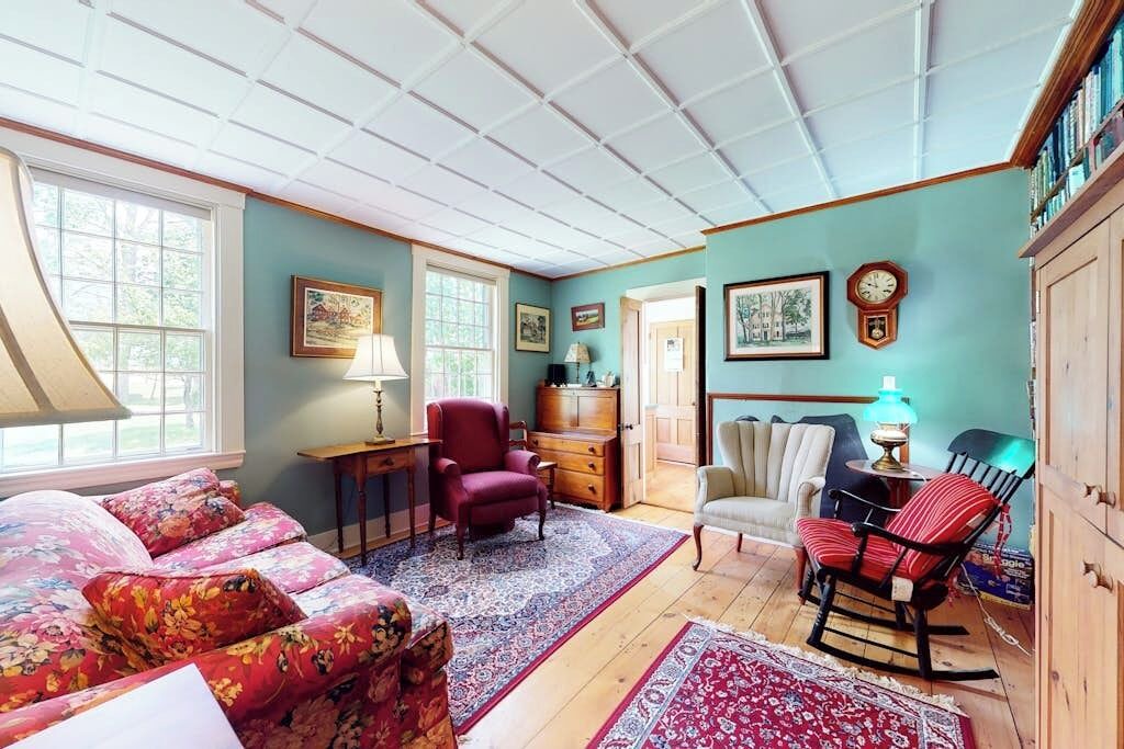 Photo of Livingroom in Paris Hill