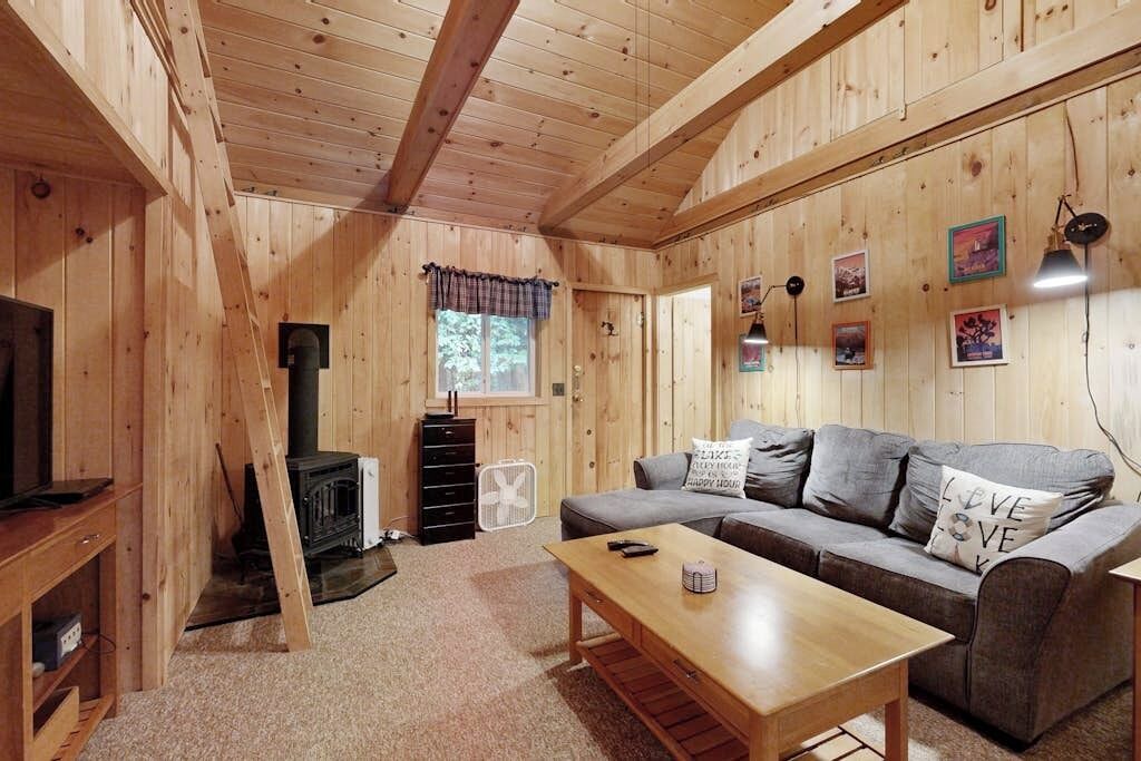 Photo of Livingroom in Kents Hill