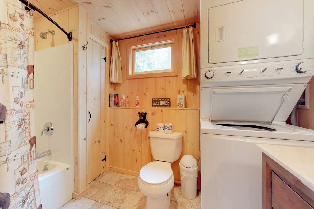 Photo of Bathroom in Naples