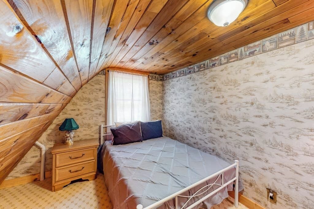 Photo of Bedroom in Weeks Mills