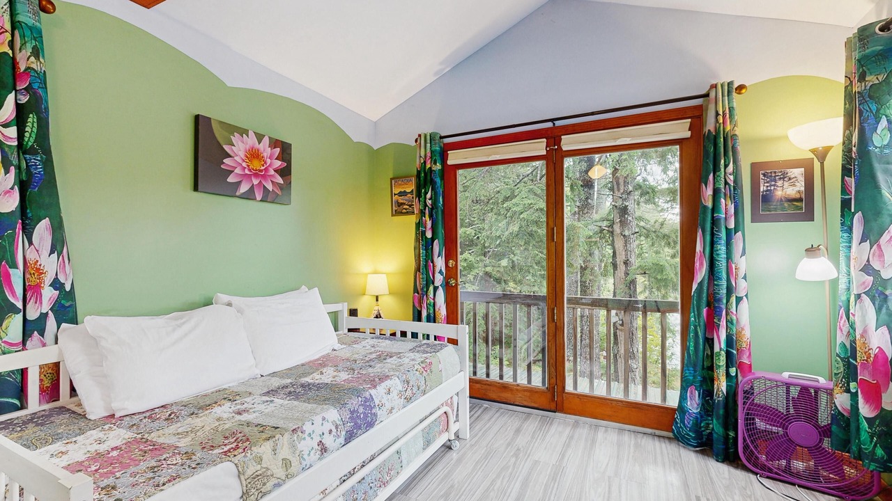 Photo of Bedroom in Augusta