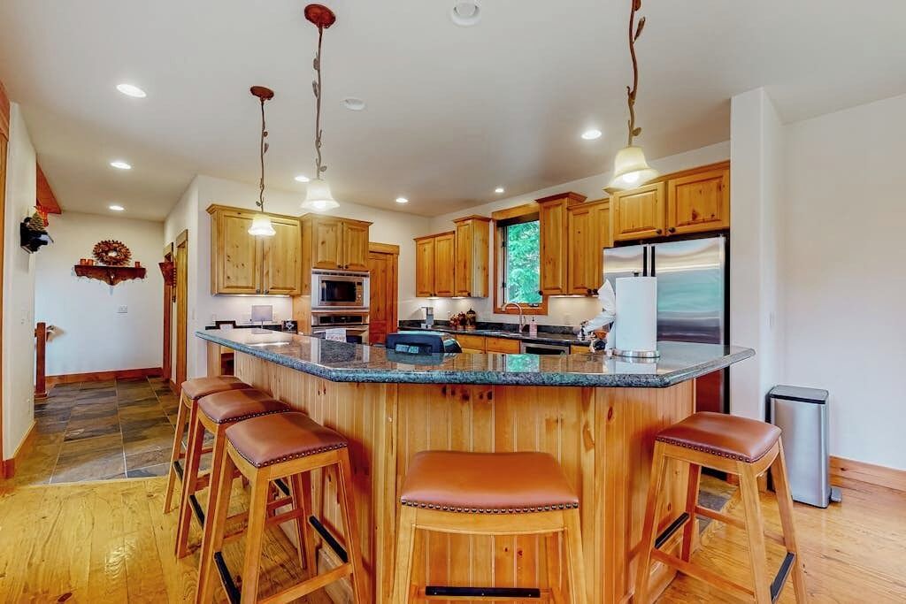 Photo of Kitchen in Crown