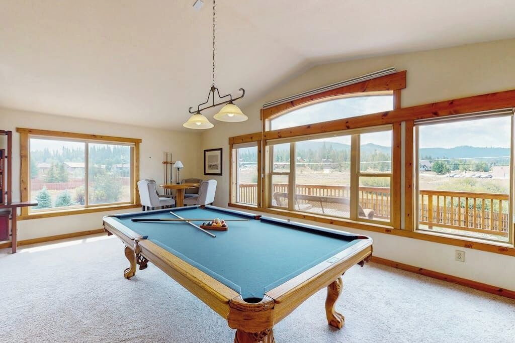 Photo of Bedroom in Summit Cove