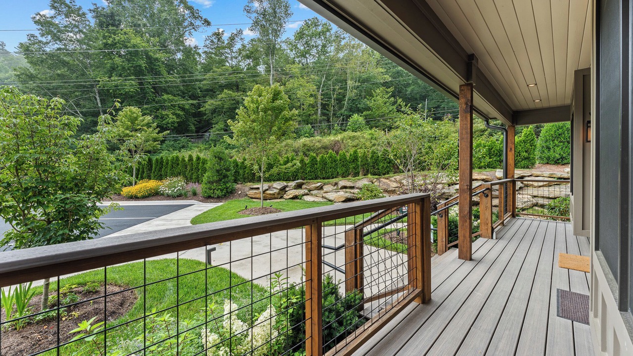 Photo of Patio Balcony in Highlands Hills