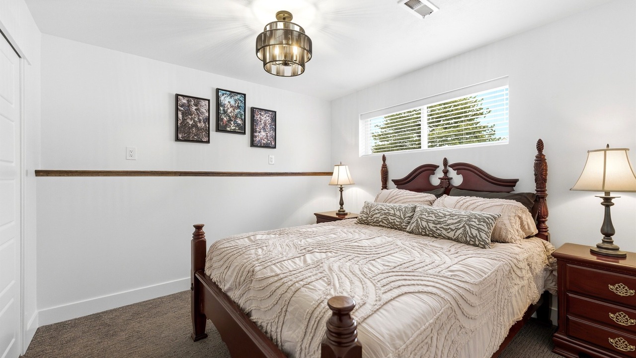 Photo of Bedroom in Sandy