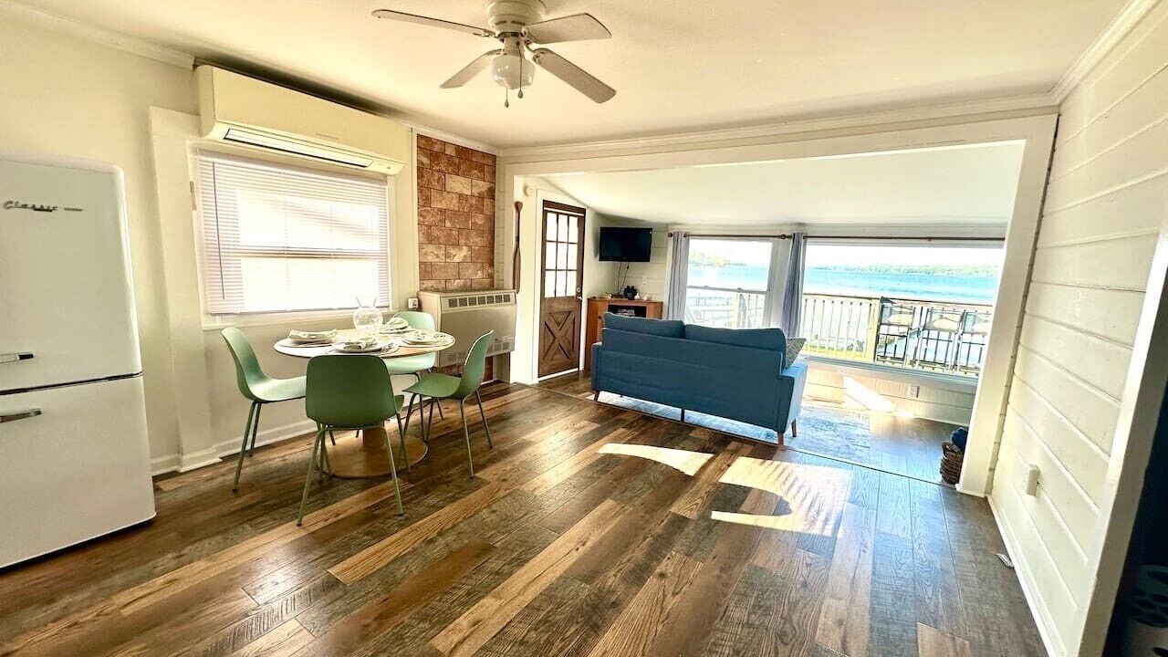 Photo of Livingroom in Conesus