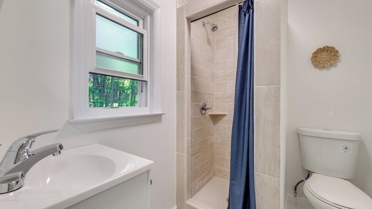 Photo of Bathroom in Schroon Lake